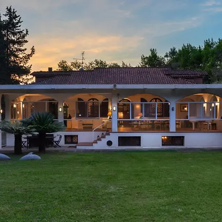 Villa Manganelli 12, Emma Camaiore